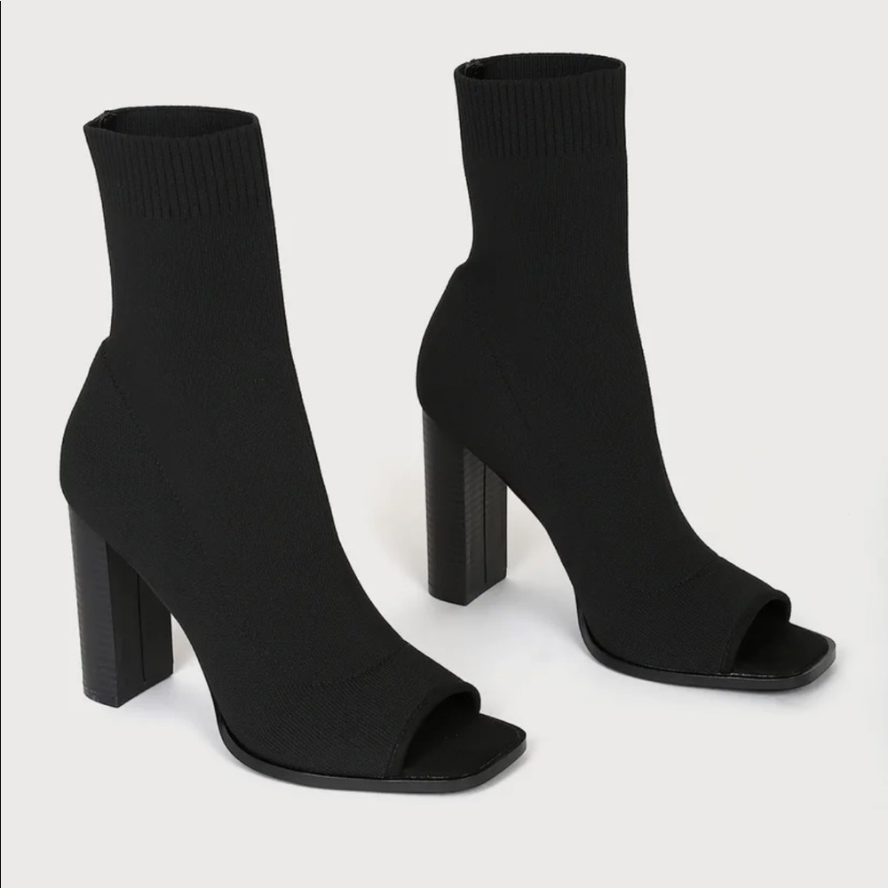 Lulus heels in brand new condition!